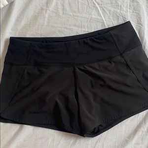 Lululemon Black Fast & Free Shorts - Size 6